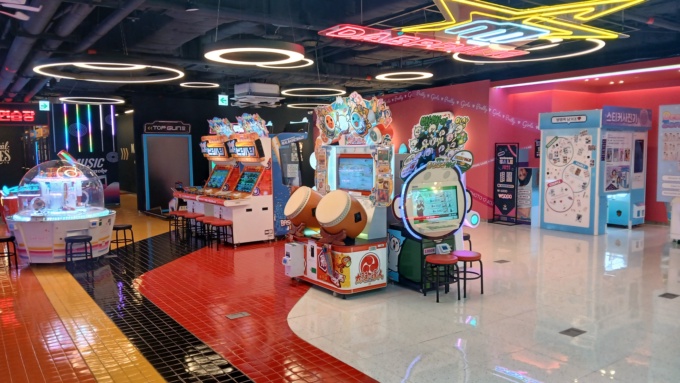 Arcade Photos