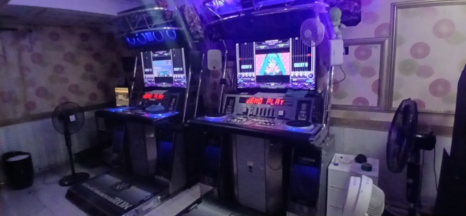 Arcade Photos