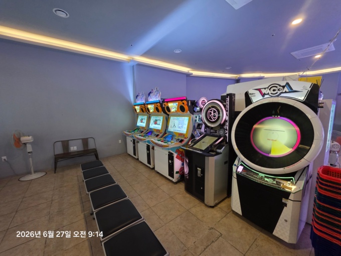 Arcade Photos