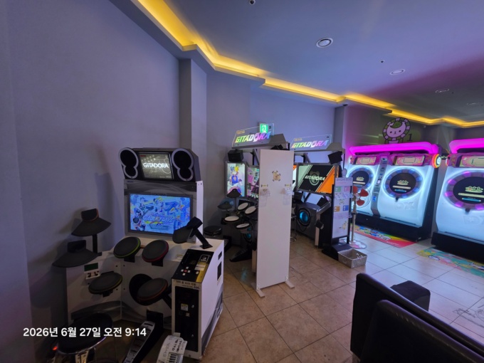 Arcade Photos
